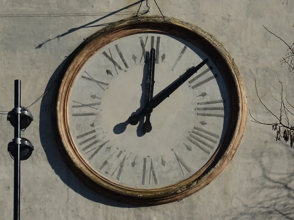Castiglione delle Stiviere (Lombardy, Italy) - Clock tower - Clock