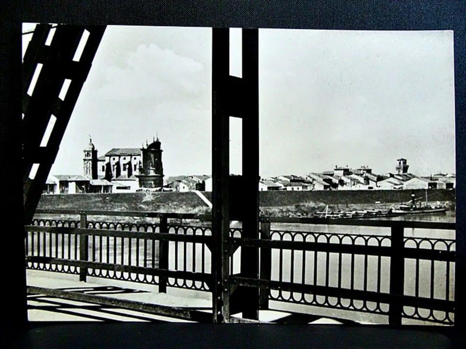 Veduta di Revere (scorcio dal ponte sul fiume Po)