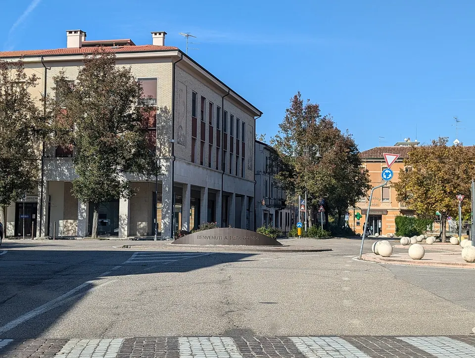 Pegognaga, Piazza Vittorio Veneto