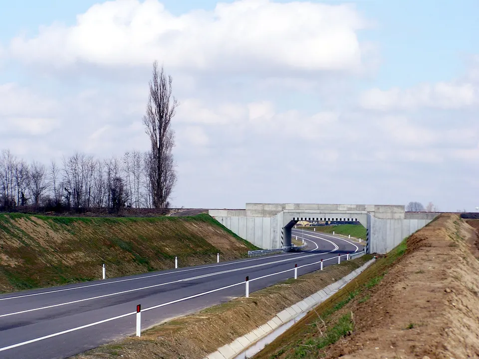 Nuovo sottopasso stradale Ferrovia Mantova Peschiera 20100221